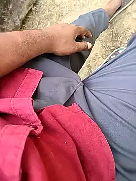 Snapshot of Rohit-desi chatting on 11/06/25, 08:48 Rohit-desi online show from 11/06/25, 08:48