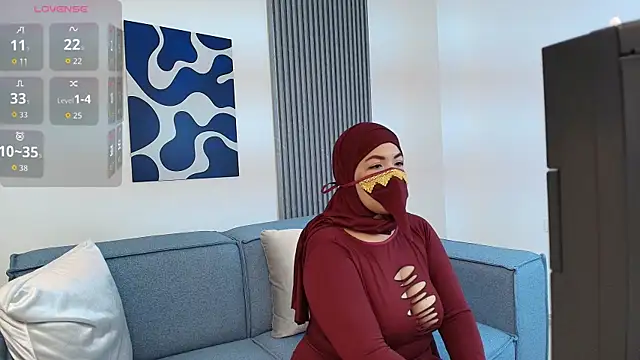 Snapshot of nain_arabic chatting on 11/05/25, 08:58 nain arabic online show from 11/05/25, 08:58