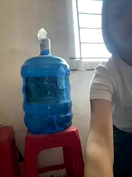 Beolulu online show from 11/27/25, 02:02