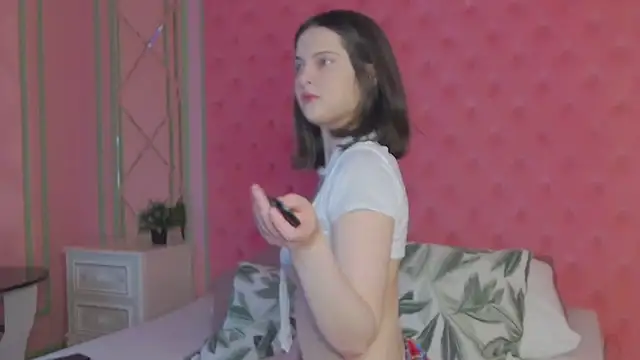 Snapshot of Ruby_de_Cherry chatting on 06/15/26, 12:51 Ruby de Cherry online show from 06/15/26, 12:51