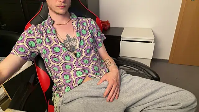 cutiebishy online show from 05/22/26, 03:13