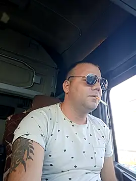 Chubbytop454 online show from 11/25/25, 08:36