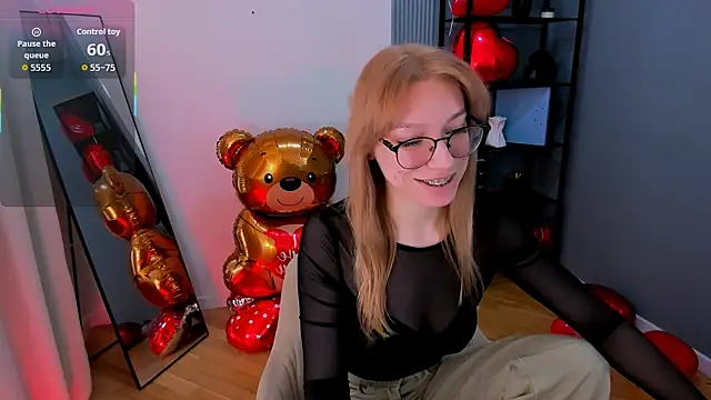 CindyMoriLove online show from 02/12/26, 06:08