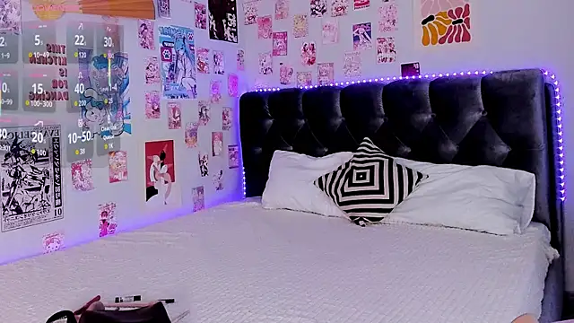 CindyMoriLove online show from 04/19/26, 06:02