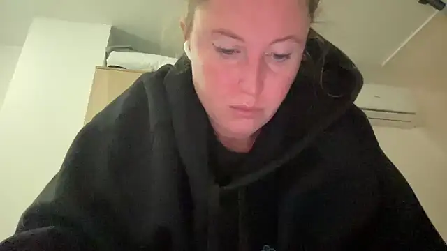 Ameli8 online show from 11/21/25, 06:39