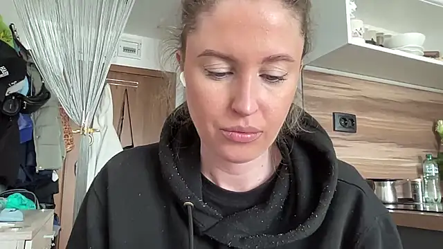 Ameli8 online show from 03/26/26, 12:11