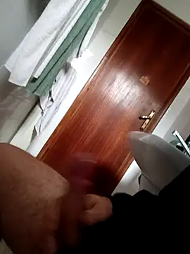 Snapshot of gdfvuh chatting on 11/05/25, 02:28 gdfvuh online show from 11/05/25, 02:28