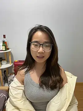 Hmm 0303 online show from 11/19/25, 02:39