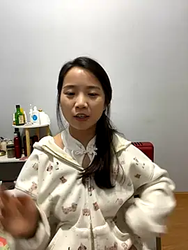 Hmm 0303 online show from 11/25/25, 02:39