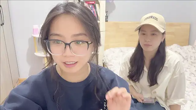 Hmm 0303 online show from 02/04/26, 03:51