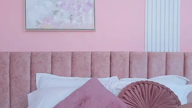 Isabelaclark  online show from 12/01/25, 05:51