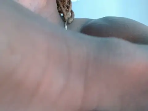 Snapshot of Dangerhook chatting on 11/16/25, 07:08 Dangerhook online show from 11/16/25, 07:08