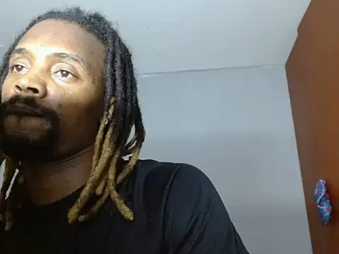 Snapshot of Dangerhook chatting on 11/19/25, 07:41 Dangerhook online show from 11/19/25, 07:41