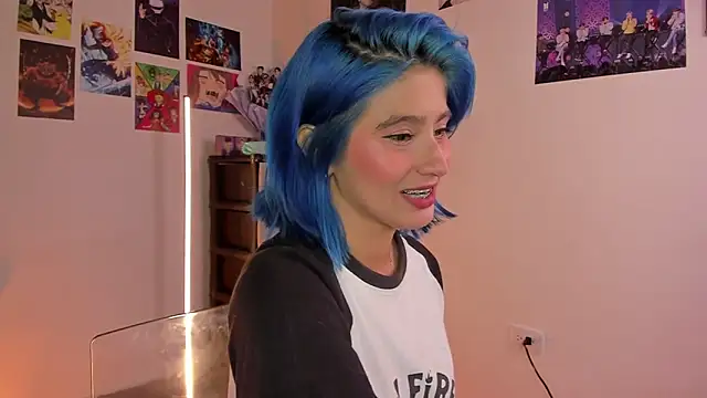 Snapshot of Star_Taylenna chatting on 11/15/25, 02:20 Star Taylenna online show from 11/15/25, 02:20