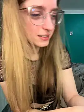 EveLunny online show from 01/15/26, 02:49