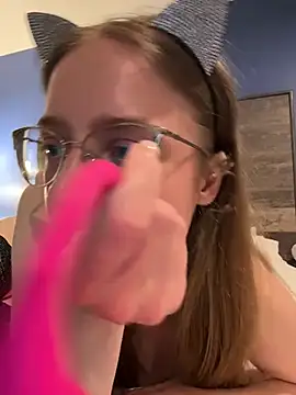 EveLunny online show from 04/15/26, 02:18