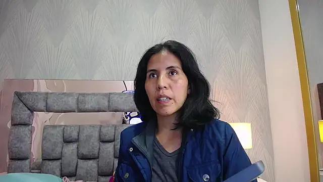 Snapshot of GiselaZivic chatting on 06/17/26, 07:04 GiselaZivic online show from 06/17/26, 07:04