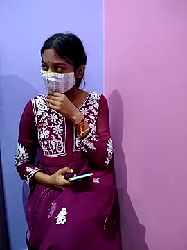 Student12th online show from 11/08/25, 04:40