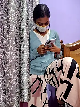 Student12th online show from 11/16/25, 04:34