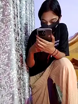 Student12th online show from 12/16/25, 04:23