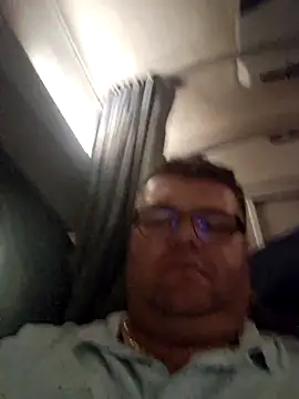 Snapshot of Grase44 chatting on 11/09/25, 12:53 Grase44 online show from 11/09/25, 12:53