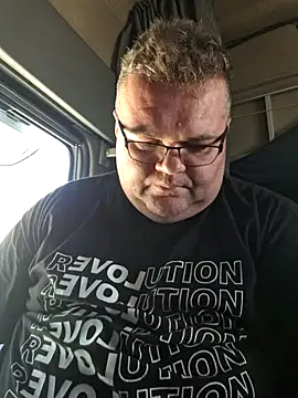 Snapshot of Grase44 chatting on 03/22/26, 10:51 Grase44 online show from 03/22/26, 10:51