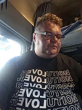 Snapshot of Grase44 chatting on 03/30/26, 11:00 Grase44 online show from 03/30/26, 11:00