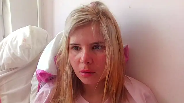 HornyElena online show from 04/24/26, 10:28