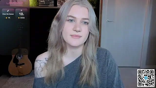 Snapshot of eshleeygreen chatting on 06/05/26, 06:57 eshleeygreen online show from 06/05/26, 06:57