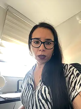 Vicky ro online show from 11/07/25, 08:09