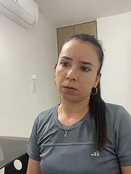 Vicky ro online show from 11/16/25, 11:32