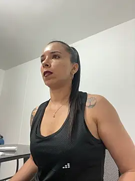 Vicky ro online show from 11/21/25, 10:52