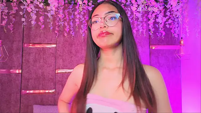  ViolletteNoir  online show from 12/21/25, 08:27