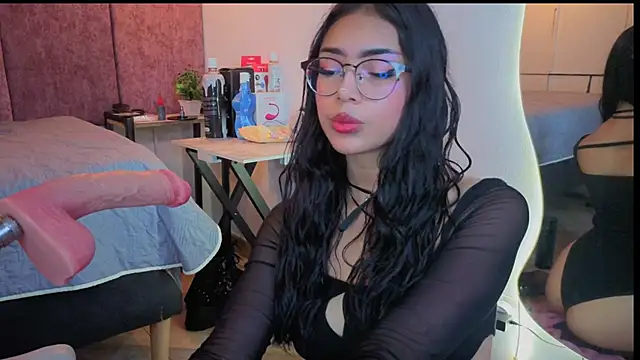  ViolletteNoir  online show from 01/15/26, 08:45