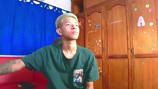 Tessachains 2  online show from 02/25/26, 04:38