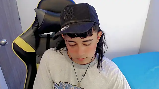 Tatann 18 online show from 11/21/25, 08:40