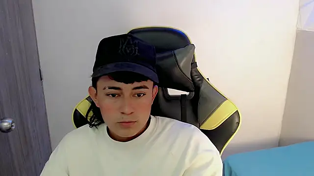 Tatann 18 online show from 11/27/25, 08:44