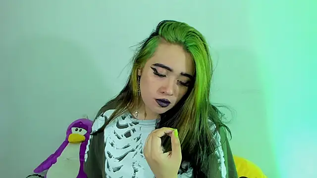 Lilith Zenith  online show from 11/15/25, 04:21