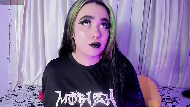 Lilith Zenith  online show from 01/18/26, 03:54