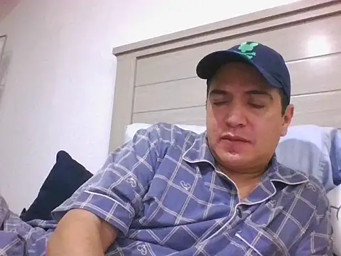 yayo 33 online show from 11/10/25, 02:32