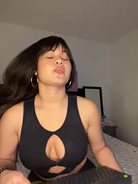 LoliitaBennett online show from 05/08/26, 03:01