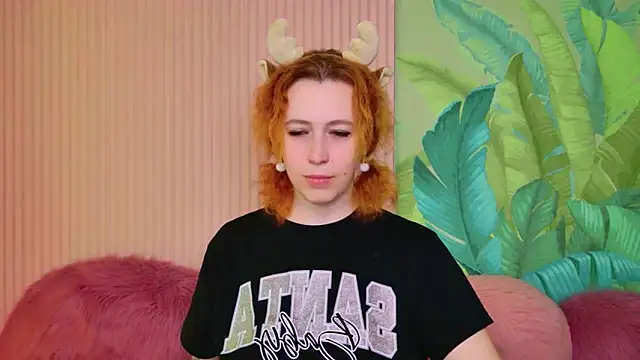 Evie Berret online show from 12/17/25, 10:54