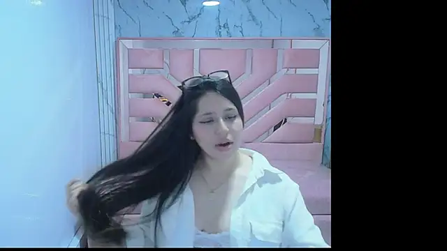 Snapshot of aria_ch2 chatting on 01/10/26, 04:31 aria ch2 online show from 01/10/26, 04:31