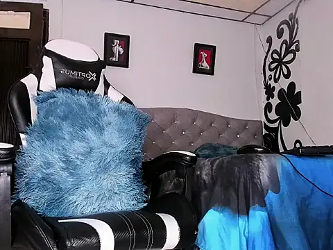 couple-hothot online show from 03/08/26, 08:12