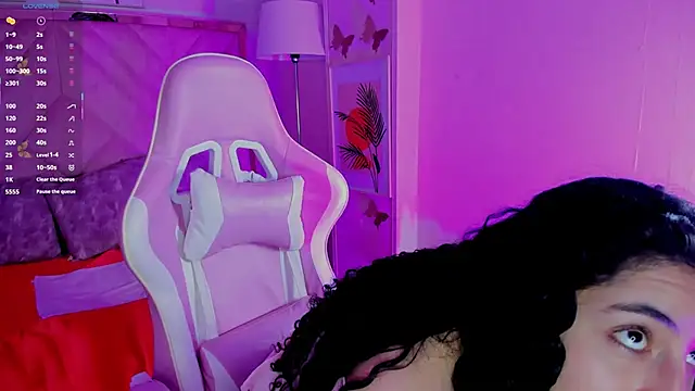 DemiJones  online show from 11/21/25, 04:00