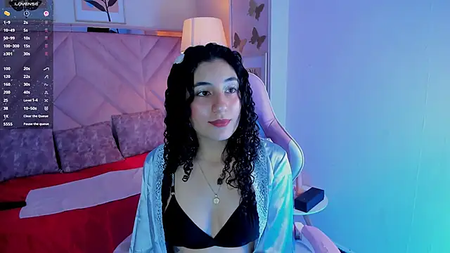 DemiJones  online show from 11/28/25, 04:26