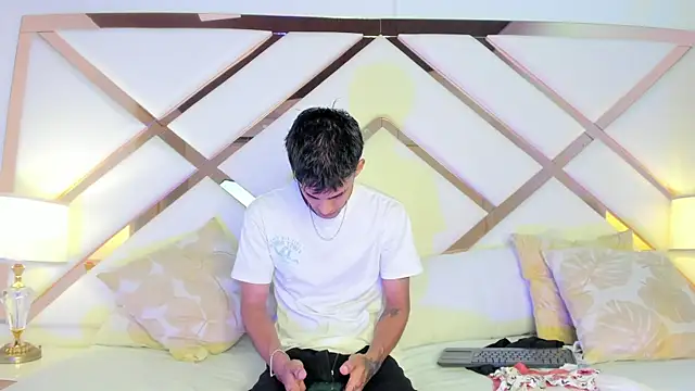 Snapshot of Aitana_valverde chatting on 11/07/25, 07:47 Aitana valverde online show from 11/07/25, 07:47