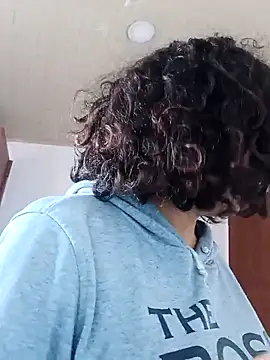 iriss 05 online show from 11/21/25, 12:37