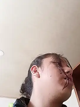 iriss 05 online show from 12/05/25, 12:03