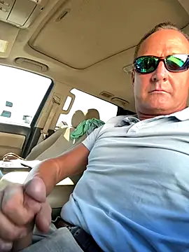 Golferkid1124 online show from 11/12/25, 03:34